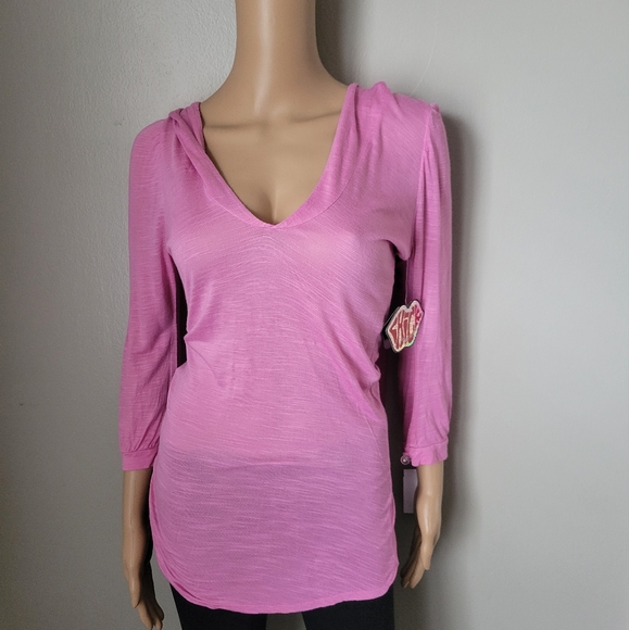NWT! NICKY HILTON PINK THIN LONG SLEEVE SHIRT W/ EXTRA LONG HOOD - Picture 11 of 11
